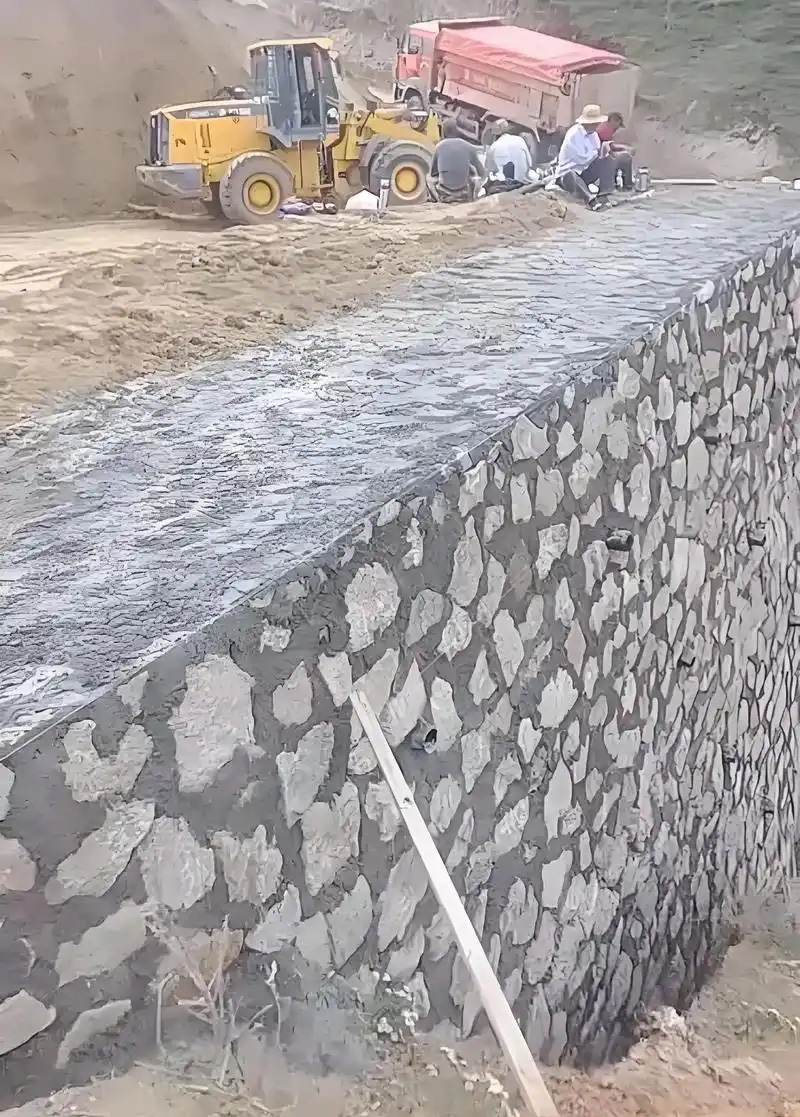 青岛莱西边坡加固